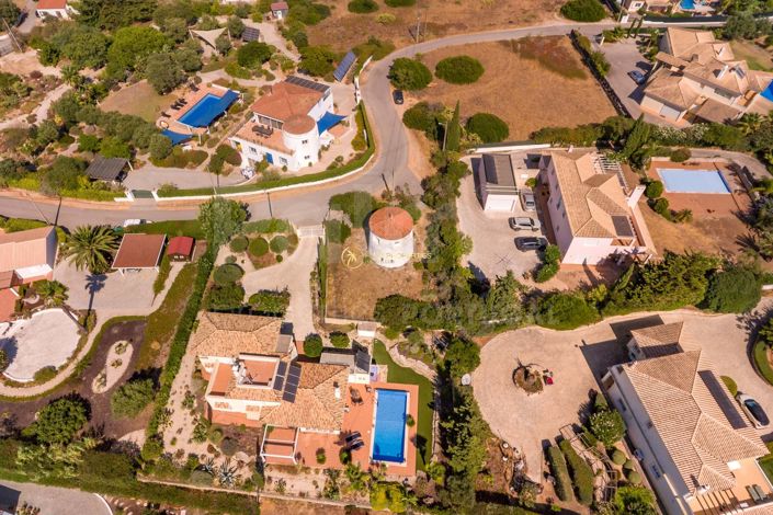 Image No.18-3 Bed Land for sale