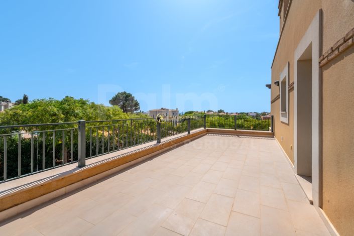 Image No.25-3 Bed Townhouse for sale