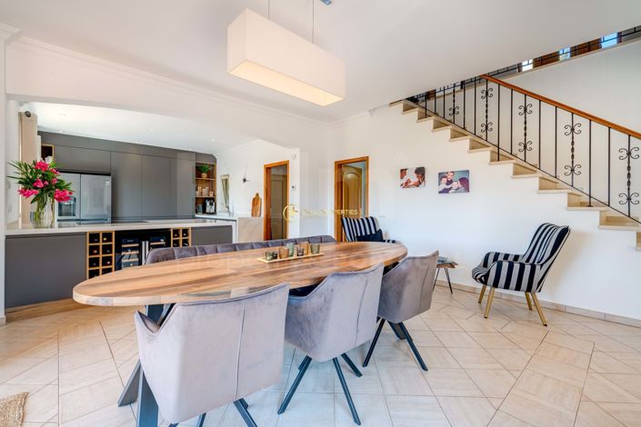 Image No.30-5 Bed Villa for sale