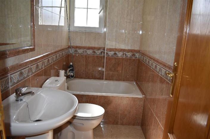 Image No.11-6 Bed Villa for sale