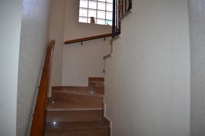 Image No.9-6 Bed Villa for sale