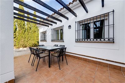 38869-villa-for-sale-in-las-palas-2512050-lar