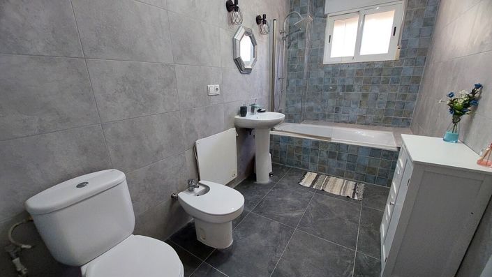 Image No.19-5 Bed Villa for sale