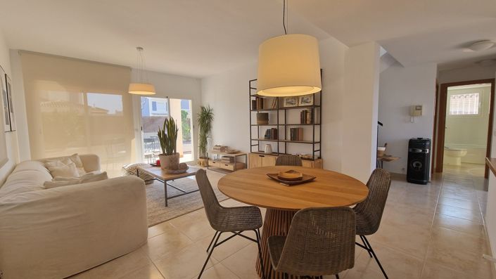 Image No.9-4 Bed Villa for sale