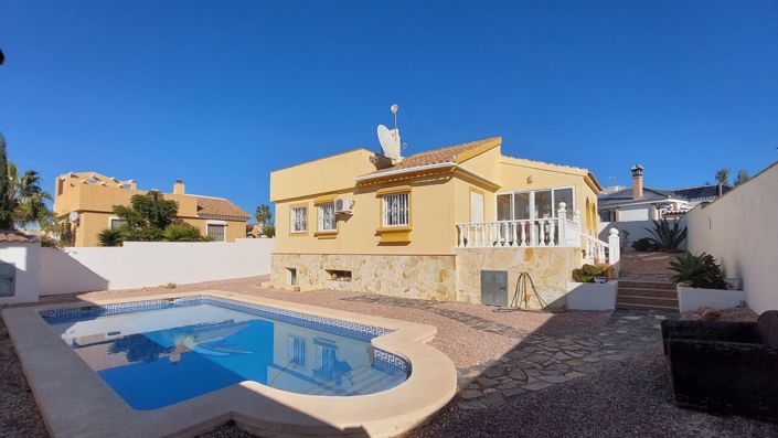 Image No.1-2 Bed Villa for sale