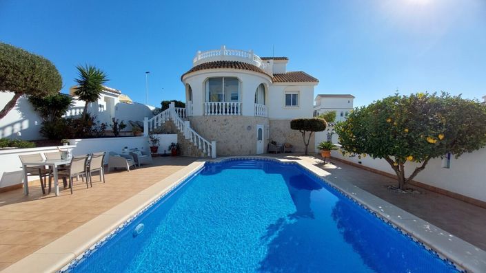 Image No.1-5 Bed Villa for sale