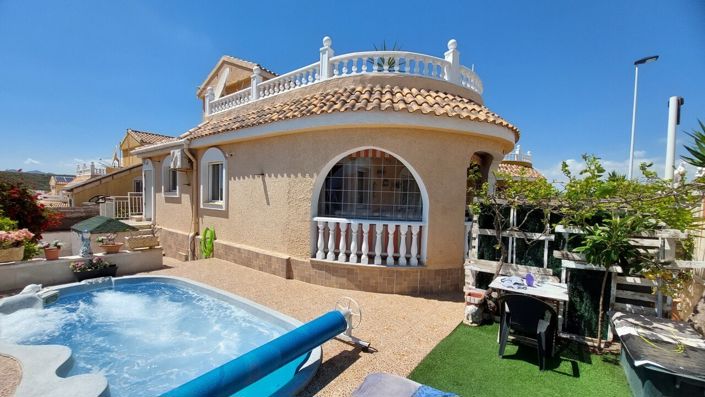 Image No.1-3 Bed Villa for sale