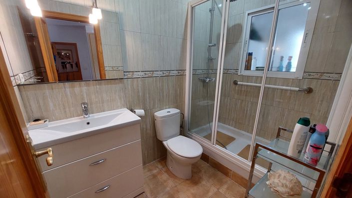 Image No.15-4 Bed Villa for sale