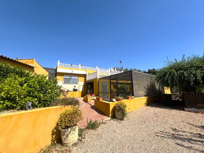 Image No.1-4 Bed Villa for sale