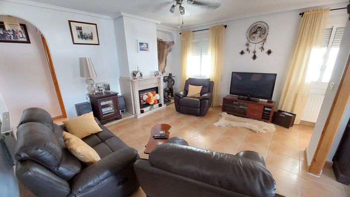 Image No.3-3 Bed Villa for sale