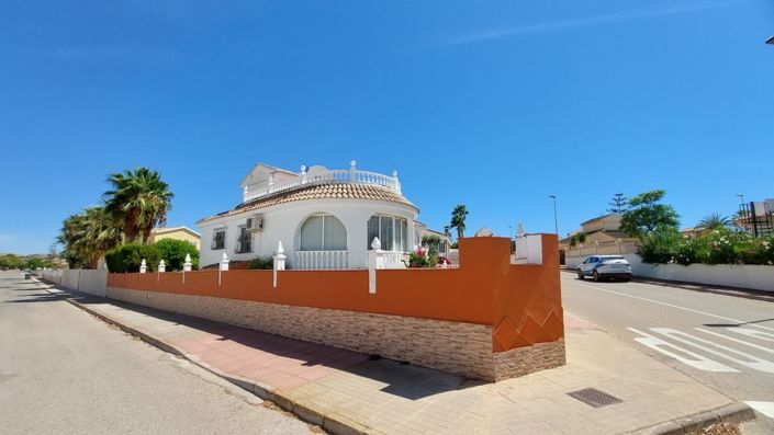 Image No.5-3 Bed Villa for sale