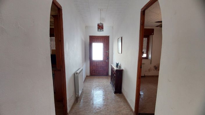 Image No.20-4 Bed Townhouse for sale