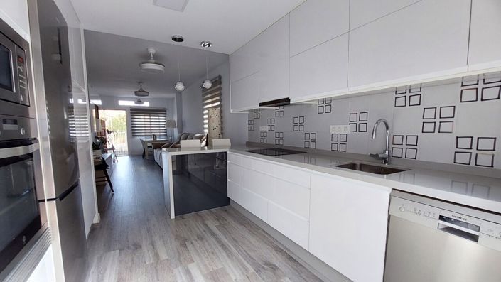 Image No.10-3 Bed Villa for sale