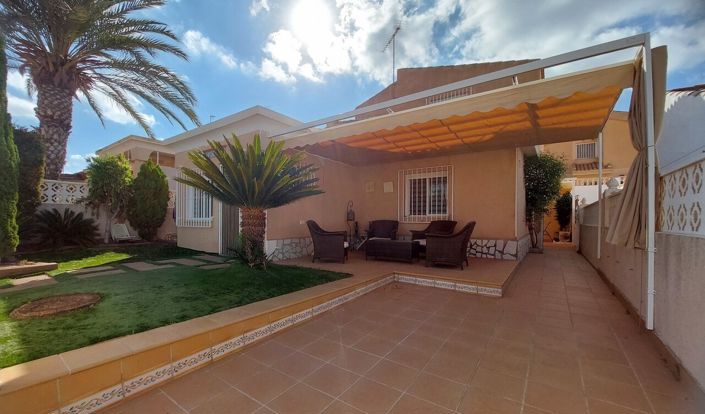 Image No.2-3 Bed Villa for sale