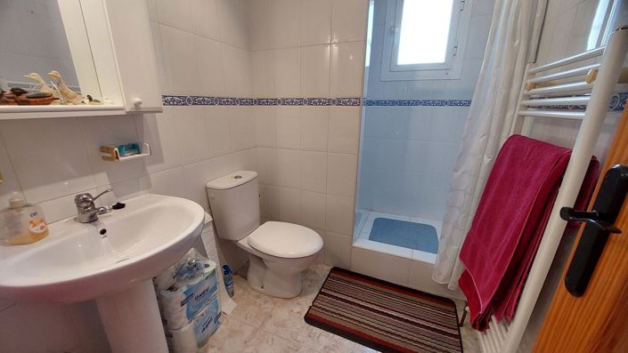 Image No.18-3 Bed Villa for sale