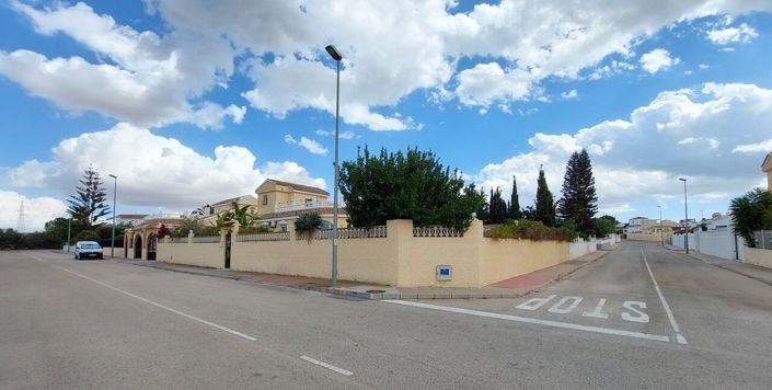 Image No.34-3 Bed Villa for sale