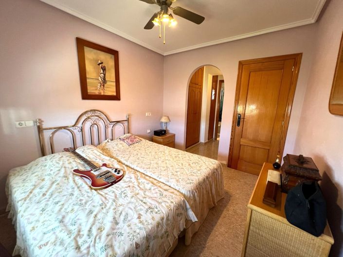 Image No.17-3 Bed Villa for sale