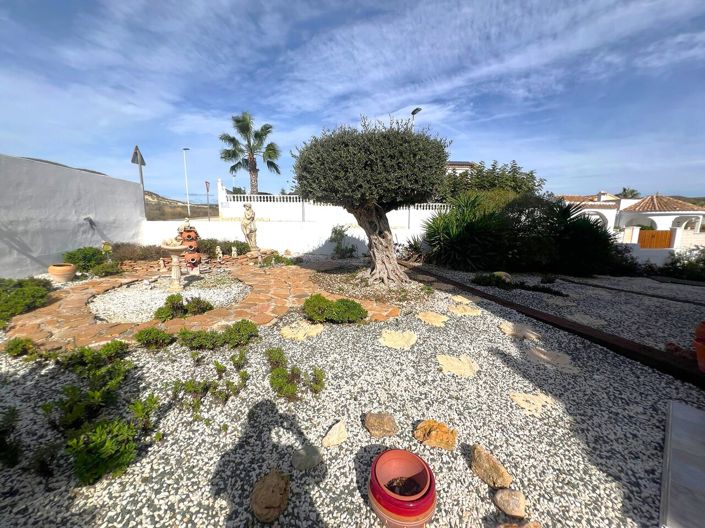 Image No.24-3 Bed Villa for sale