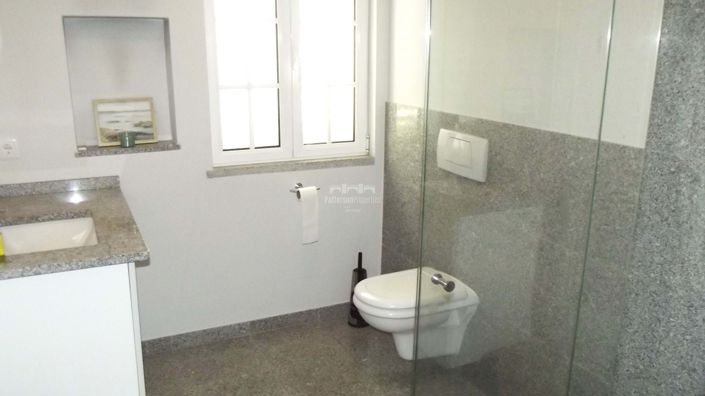 Image No.12-4 Bed Villa for sale