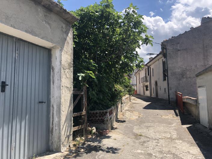 Image No.18-2 Bed Townhouse for sale