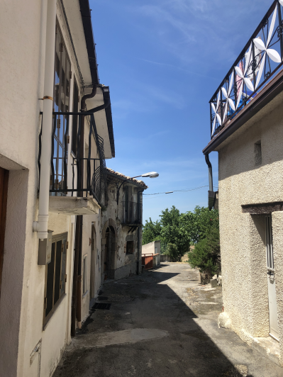 Image No.30-2 Bed Townhouse for sale