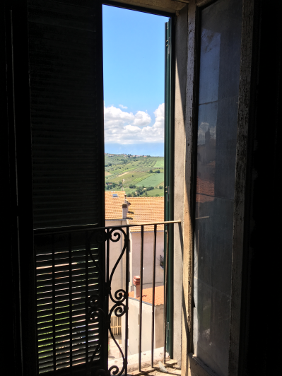 Image No.7-6 Bed Townhouse for sale