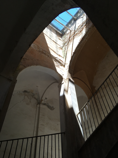 Image No.28-6 Bed Townhouse for sale