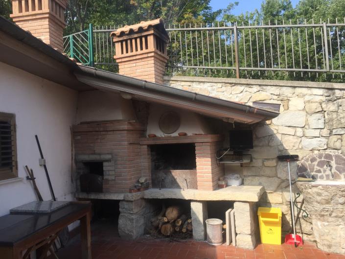 Image No.12-4 Bed Country Property for sale