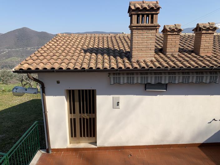 Image No.39-4 Bed Country Property for sale