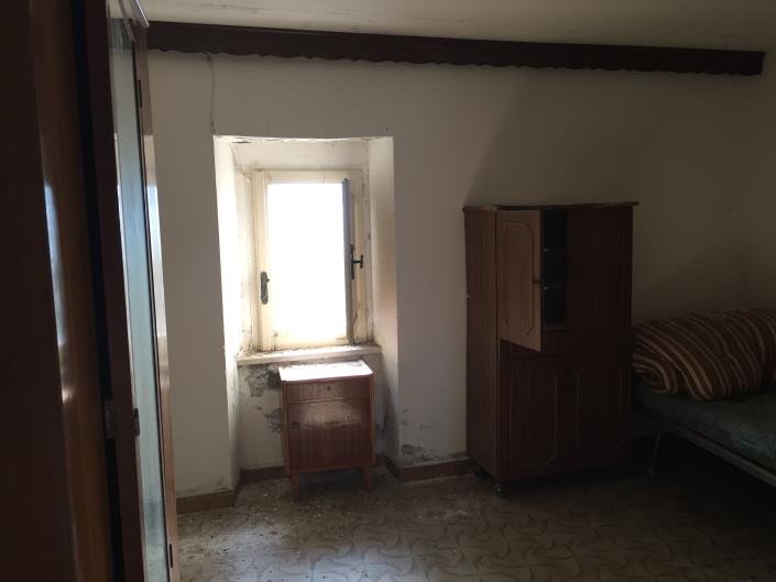 Image No.15-1 Bed Townhouse for sale