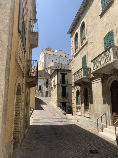 Image No.36-1 Bed Townhouse for sale