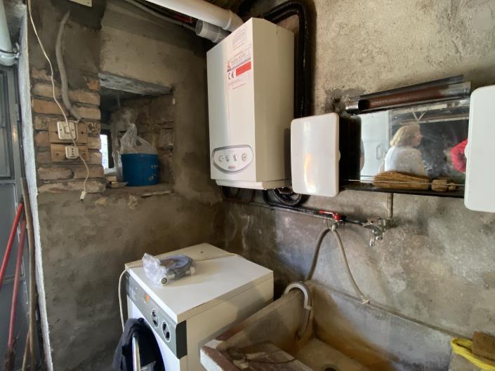 Image No.21-2 Bed House for sale