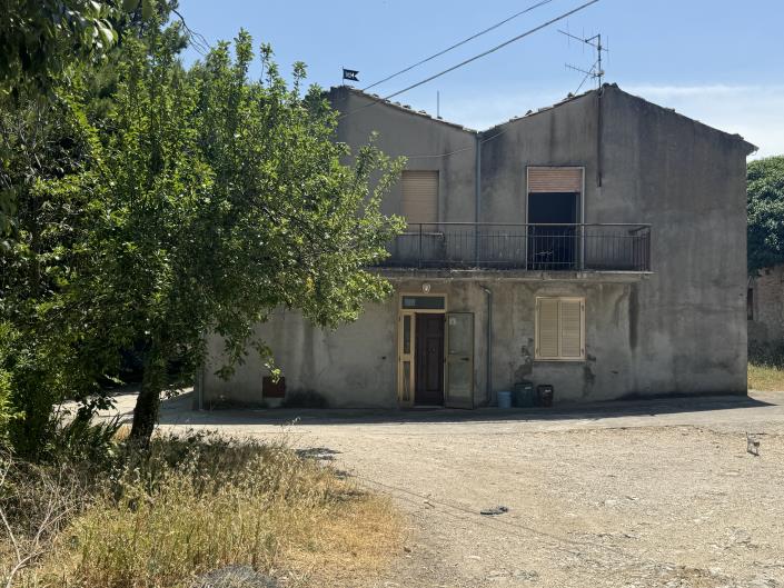 Image No.41-4 Bed House for sale