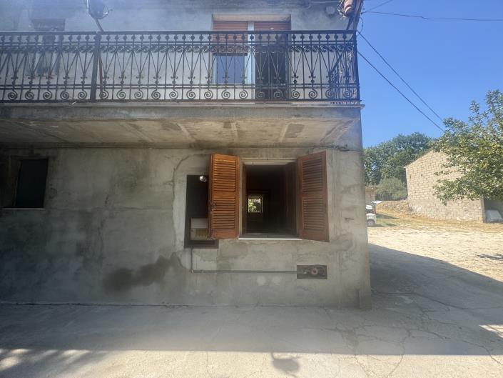 Image No.49-4 Bed House for sale