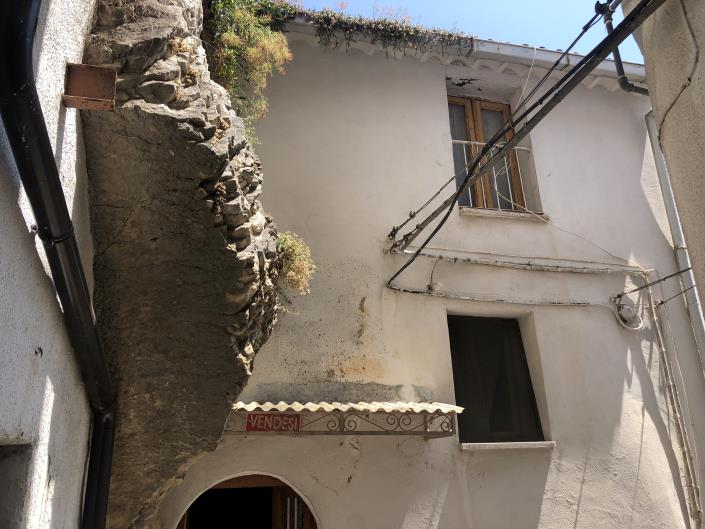 Image No.8-2 Bed Village House for sale