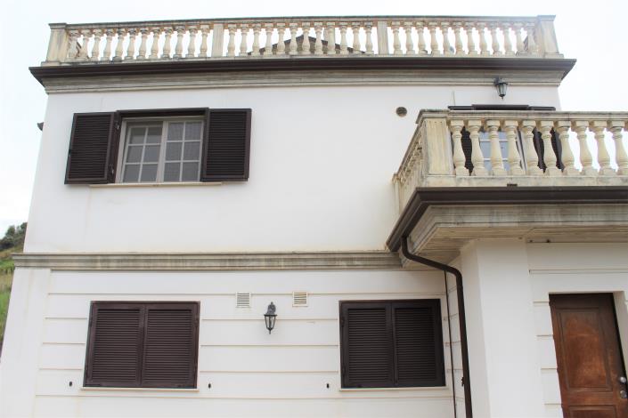 Image No.29-7 Bed Villa / Detached for sale