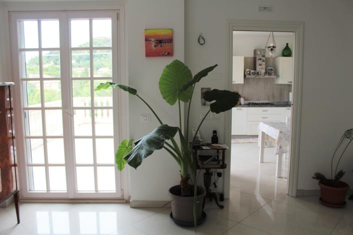 Image No.13-7 Bed Villa / Detached for sale