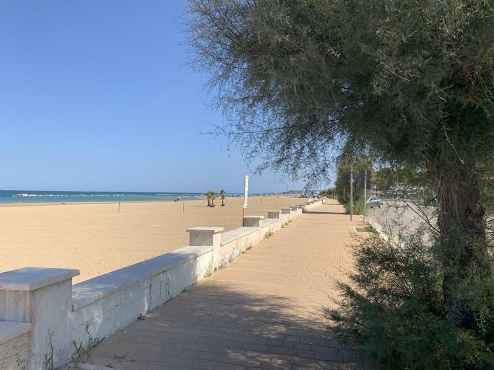 Image No.41-7 Bed Villa / Detached for sale