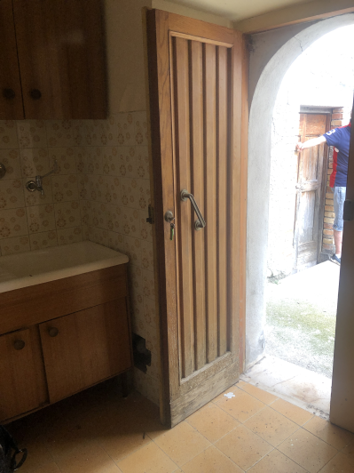 Image No.18-2 Bed Townhouse for sale