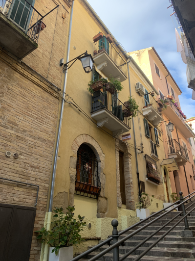 Image No.52-3 Bed Townhouse for sale