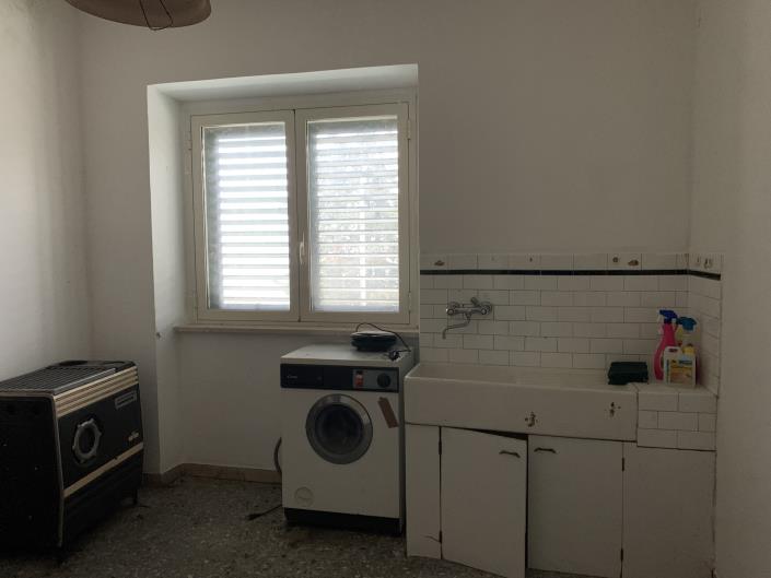 Image No.20-2 Bed Bar for sale