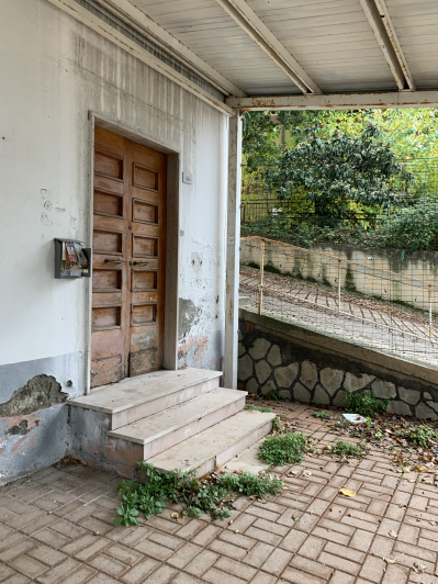 Image No.34-2 Bed Bar for sale