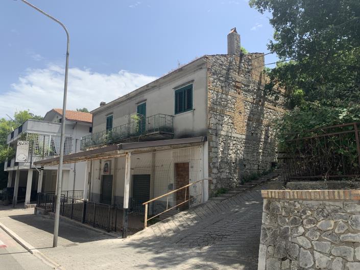 Image No.37-2 Bed Bar for sale