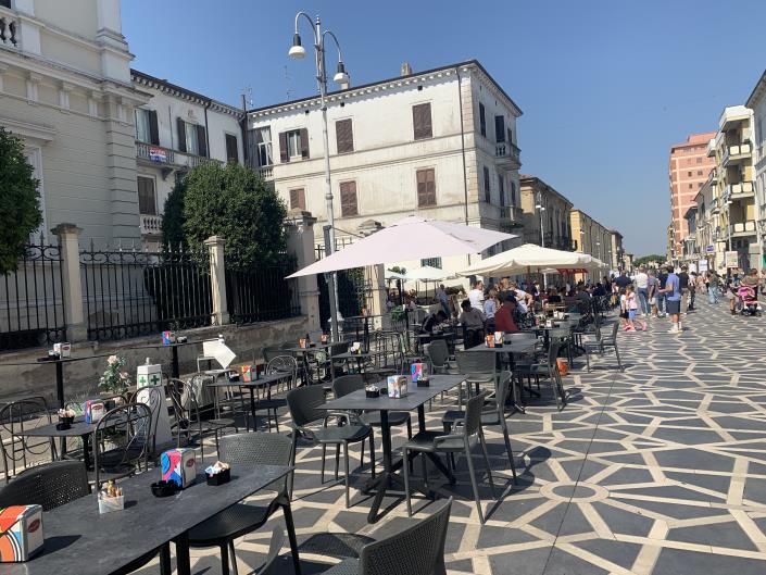 Image No.40-2 Bed Townhouse for sale