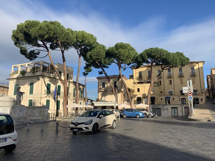 Image No.43-2 Bed Townhouse for sale