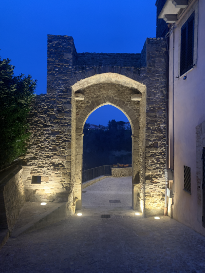 Image No.46-2 Bed Townhouse for sale