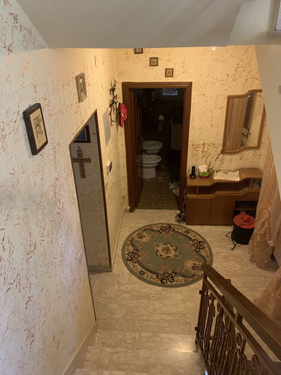 Image No.28-4 Bed Townhouse for sale