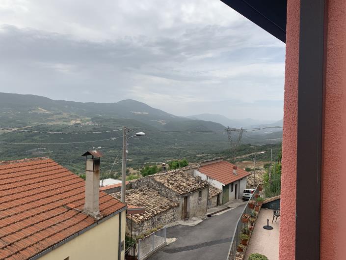 Image No.7-2 Bed Property for sale