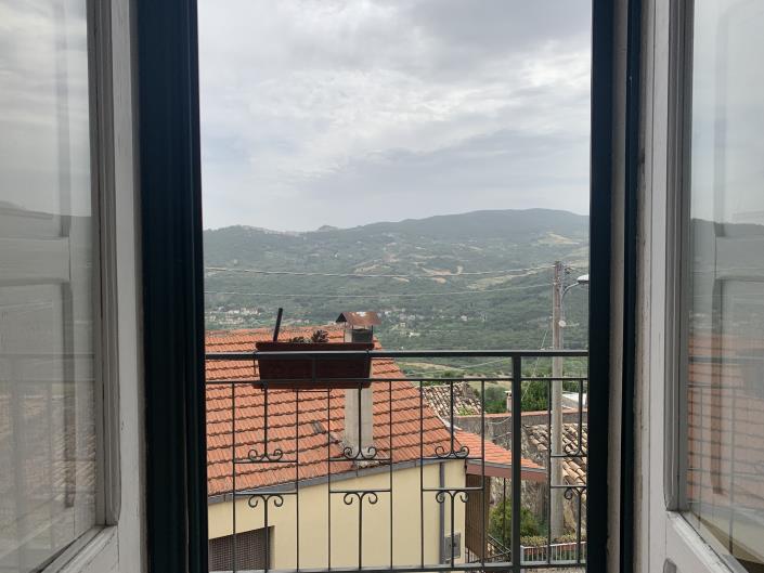 Image No.16-2 Bed Property for sale