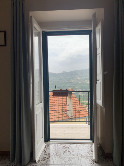 Image No.17-2 Bed Property for sale